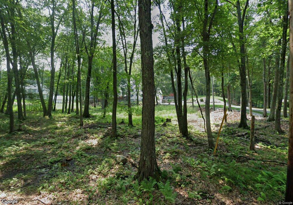 11 Ridgeview Dr, Hooksett, NH 03106 - photo 1