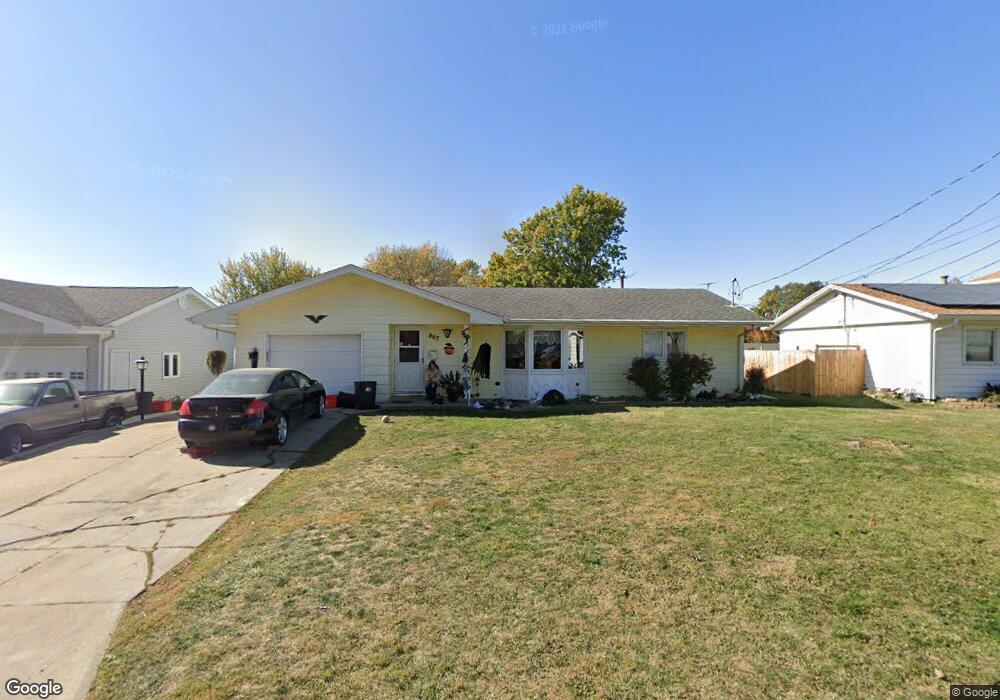 807 E 14th St N, Newton, IA 50208 - photo 1