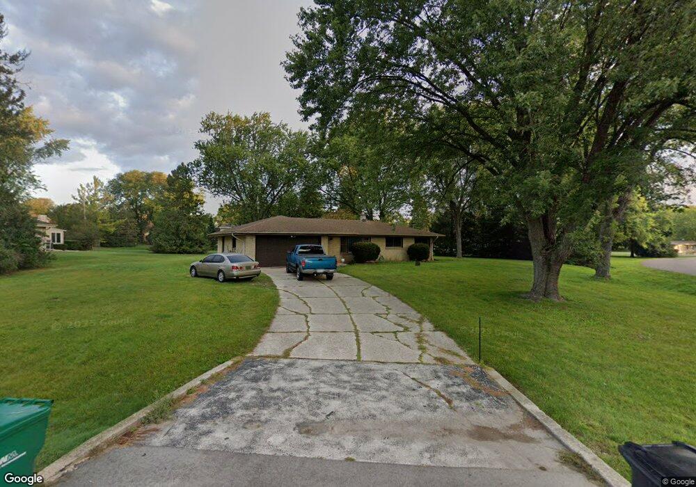 N79W15930 Community Dr, Menomonee Falls, WI 53051 - photo 1