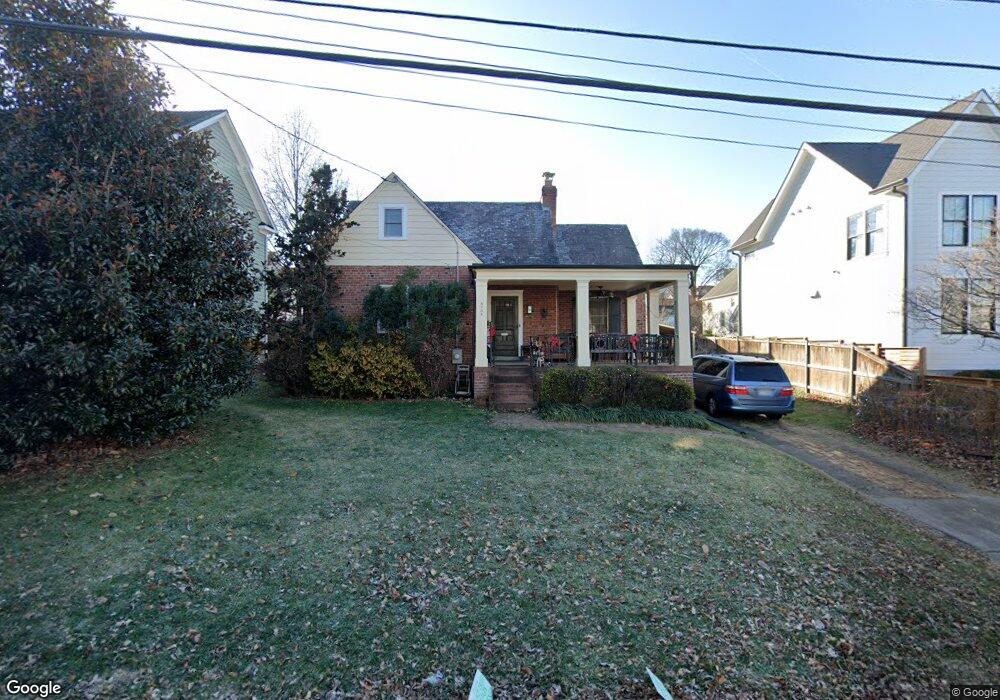 4704 S Chelsea Ln, Bethesda, MD 20814 - photo 1