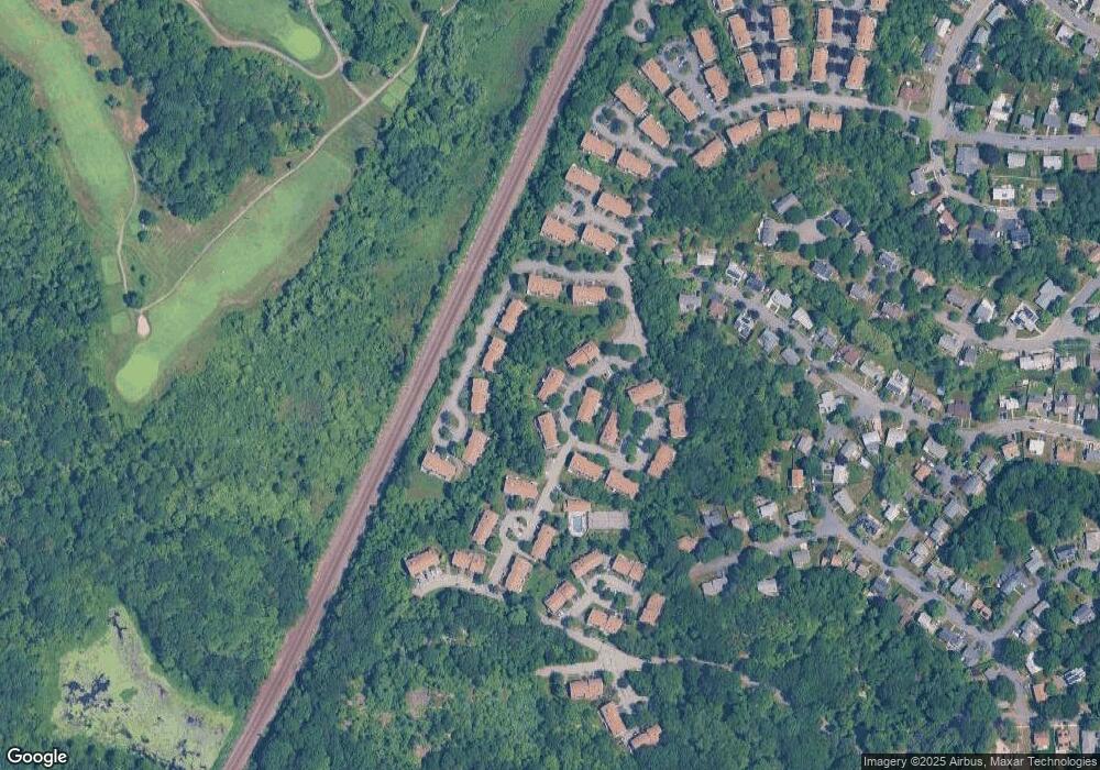 4C Russell Dr unit 9C, Salem, MA 01970 - photo 1