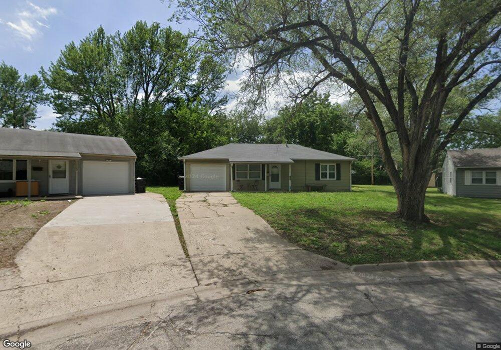 1413 SW Armagh St, Topeka, KS 66611 - photo 1