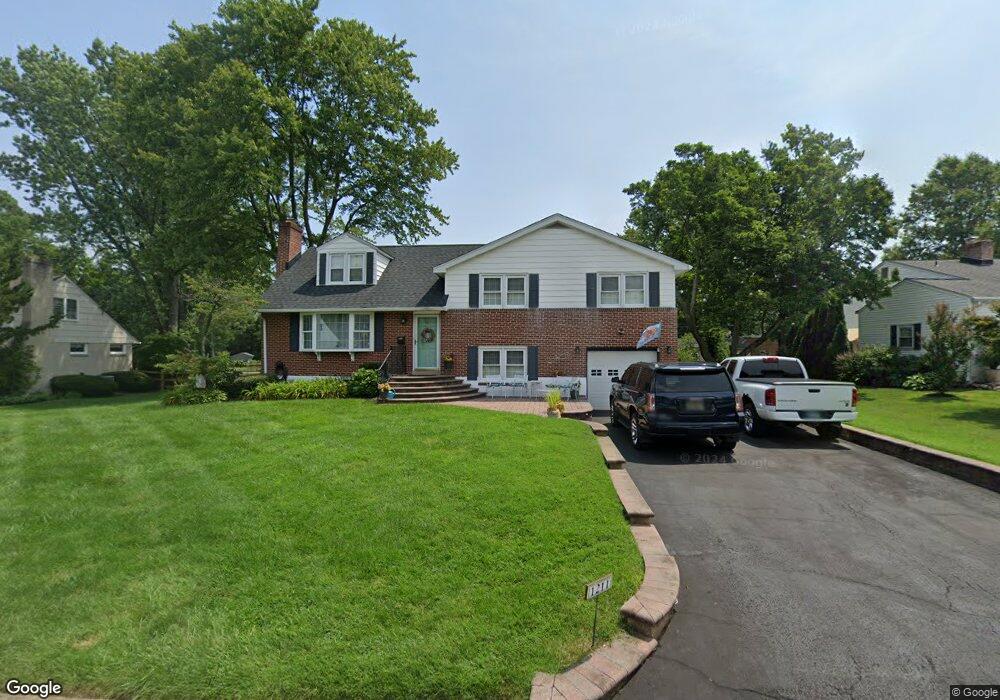 1211 Evergreen Rd, Wilmington, DE 19803 - photo 1