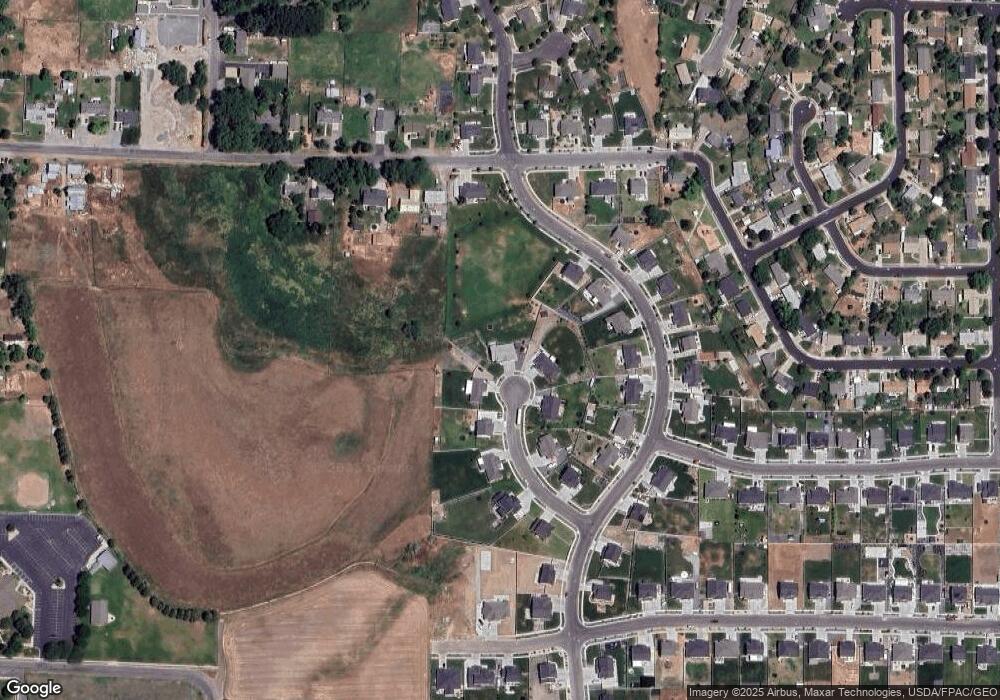 494 S 390 E, Hyrum, UT 84319 - photo 1