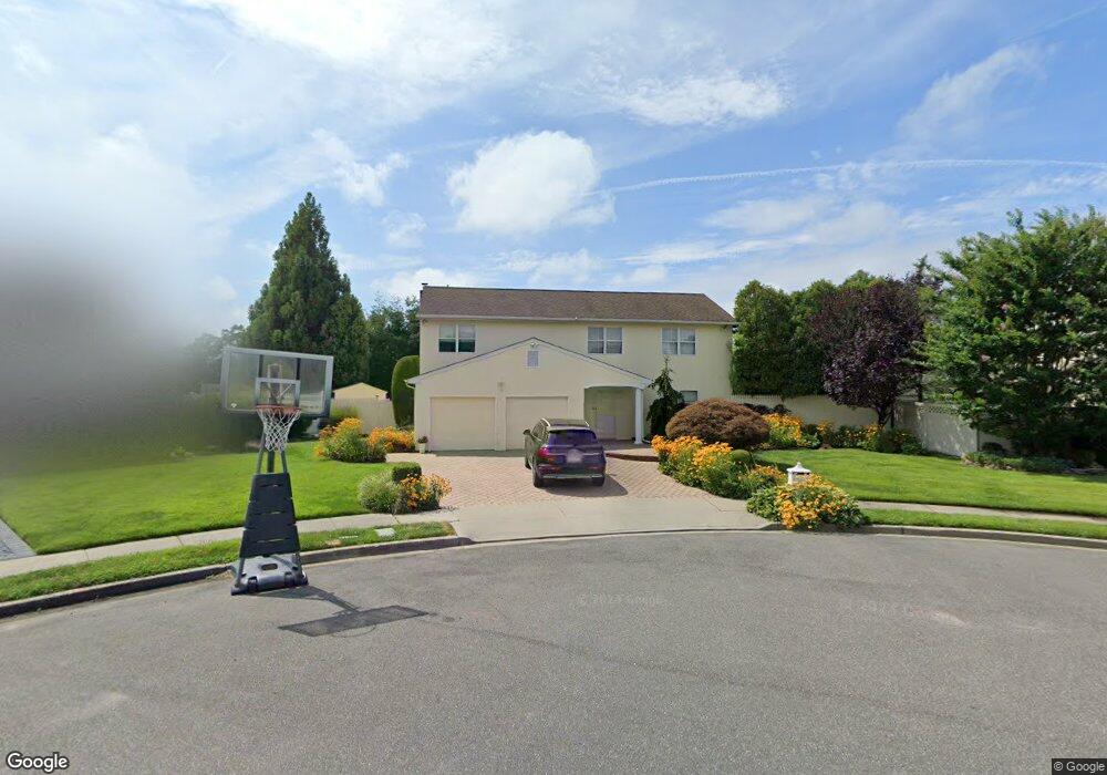 6 Toni Ann Cir, Plainview, NY 11803 - photo 1