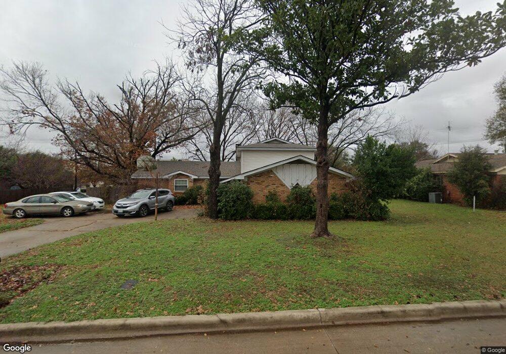 1125 Desiree Ln, Hurst, TX 76053 - photo 1
