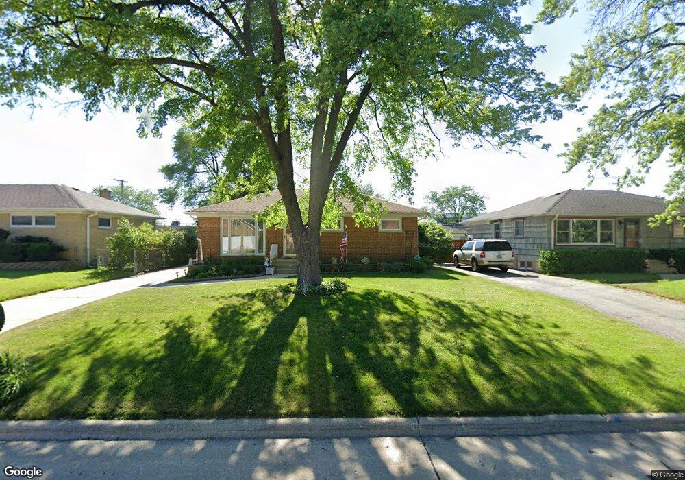 694 N Michigan St, Elmhurst, IL 60126 - photo 1