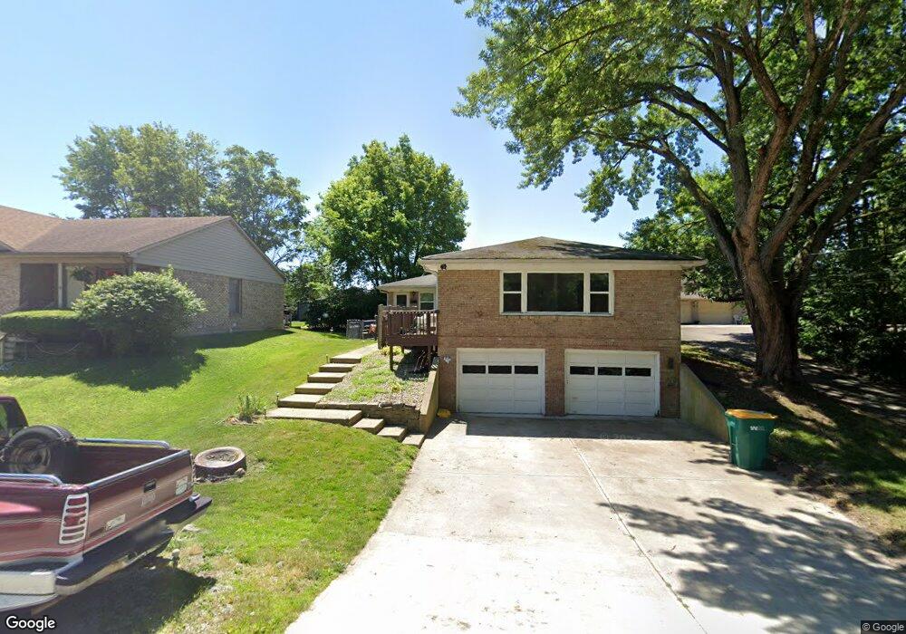 637 Poplar St, Plainfield, IN 46168 - photo 1