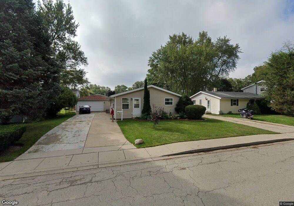 161 Sioux Ave unit 5, Carpentersville, IL 60110 - photo 1