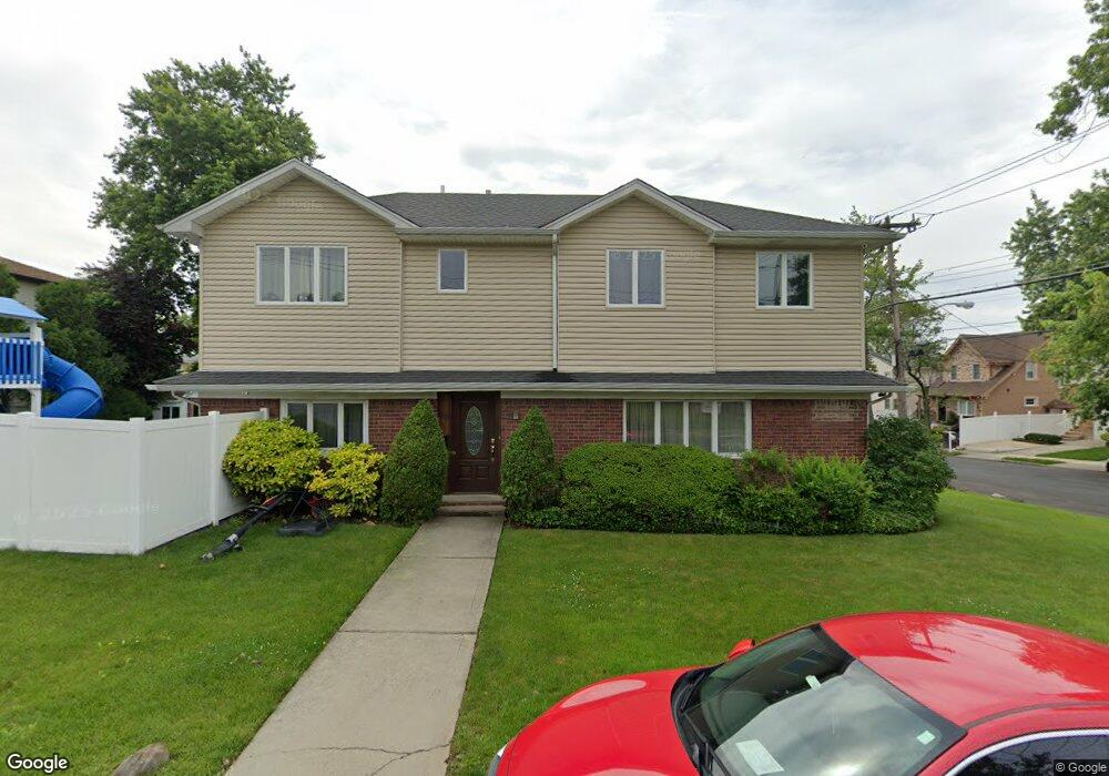 68 Twombly Ave, Staten Island, NY 10306 - photo 1