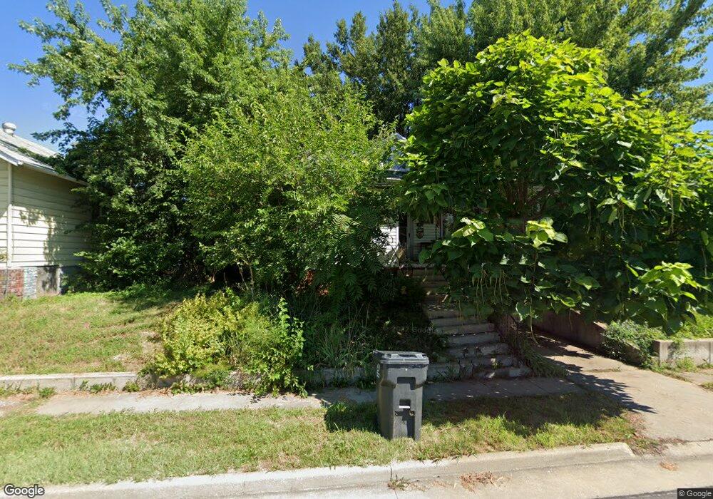 1221 Concannon St, Moberly, MO 65270 - photo 1