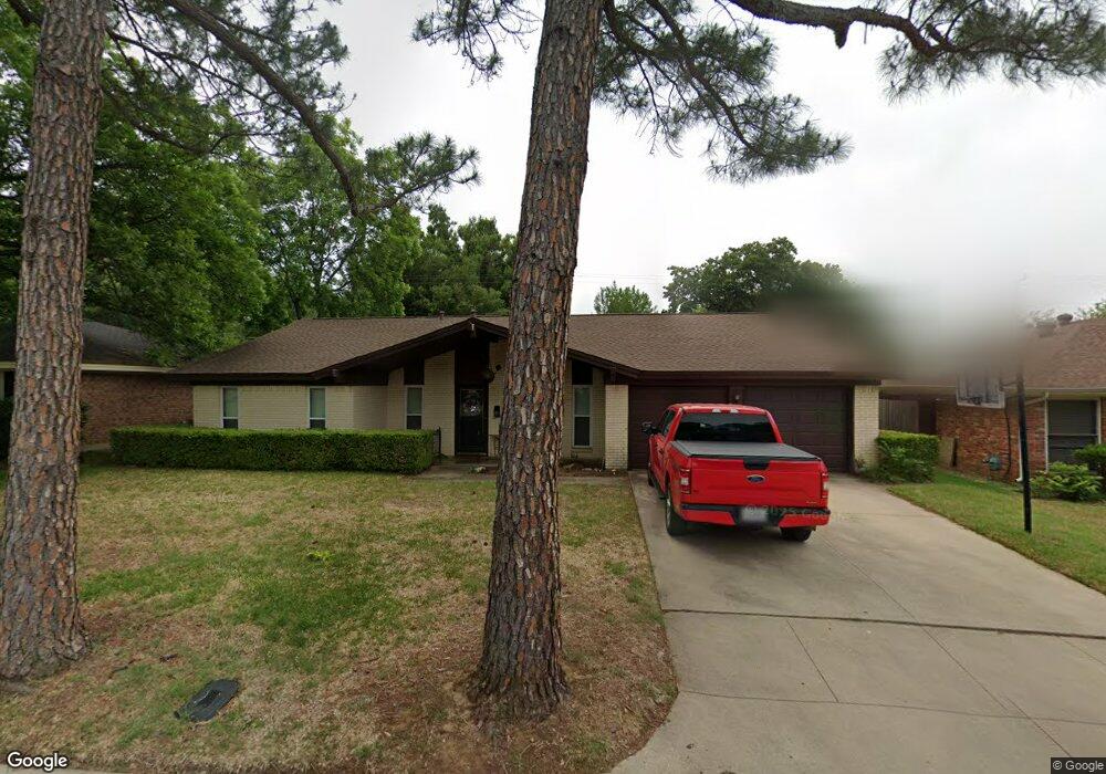 905 Bedford Ct W, Hurst, TX 76053 - photo 1
