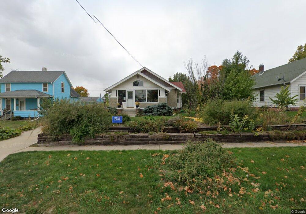 715 W 4th St S, Newton, IA 50208 - photo 1