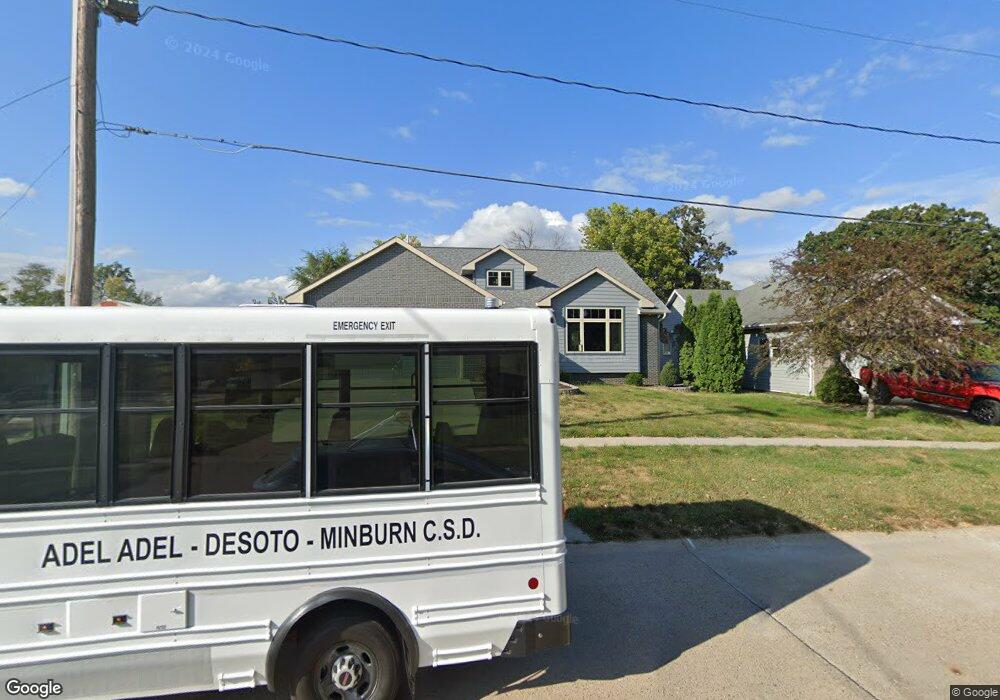 1518 Locust St, Adel, IA 50003 - photo 1