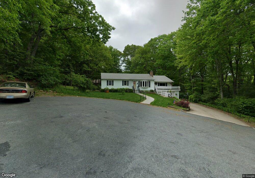 7 Woodridge Ct, North Scituate, RI 02857 - photo 1