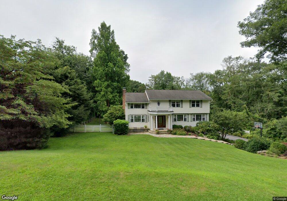 11 Webster Rd, Ridgefield, CT 06877 - photo 1