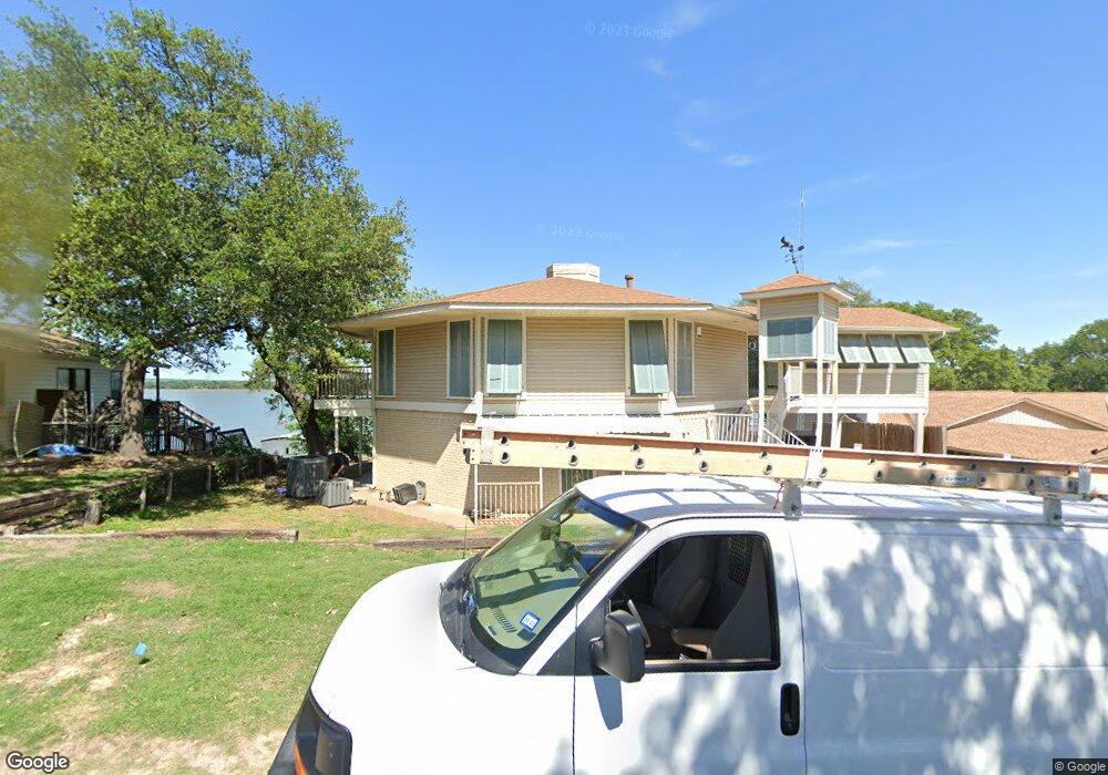 6912 Quarteroaks Dr, Azle, TX 76020 - photo 1