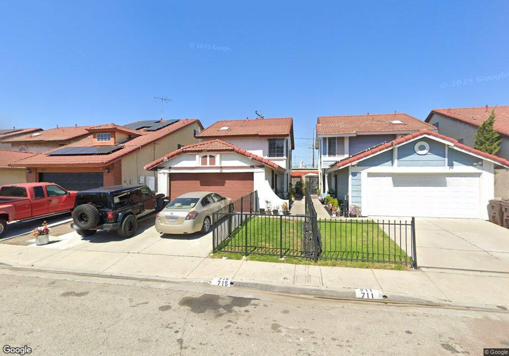 715 W Palm St, Compton, CA 90220 - photo 1