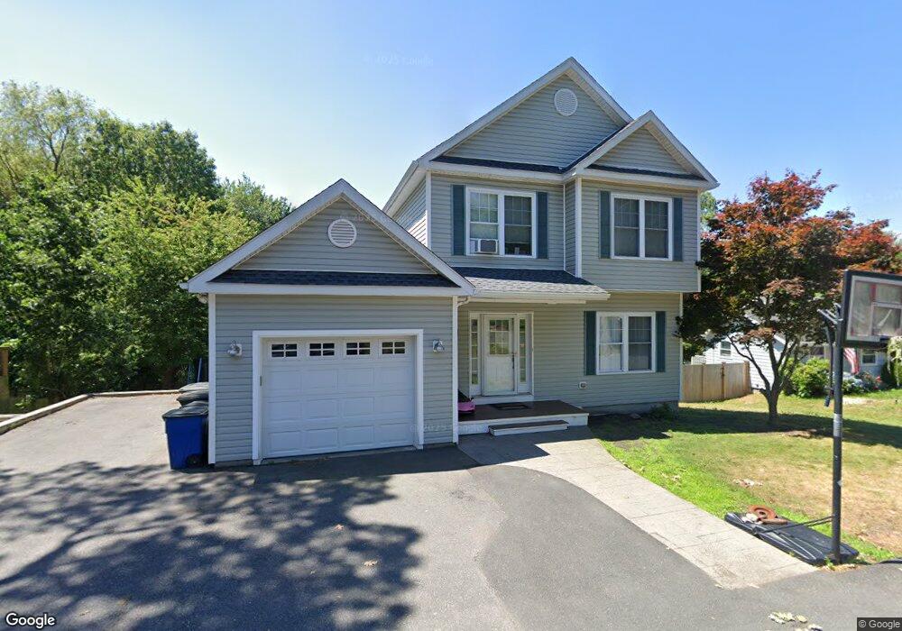 26 Oak Point Rd, Saugus, MA 01906 - photo 1