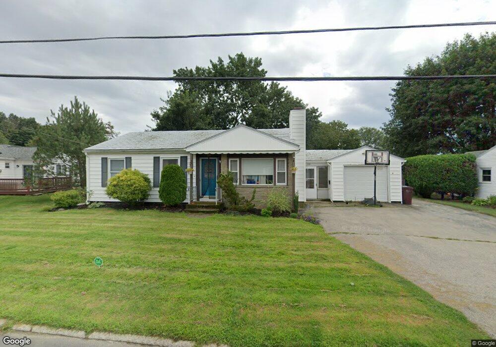 219 Marshall Rd, Woonsocket, RI 02895 - photo 1