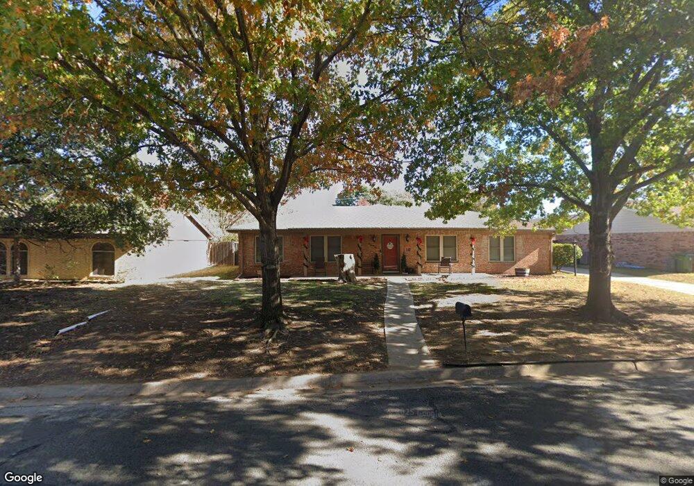 124 Glenn Dr, Hurst, TX 76053 - photo 1