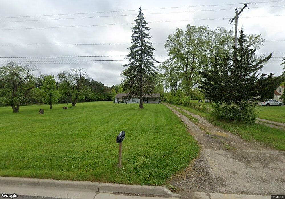 3305 N Jennings Rd, Flint, MI 48504 - photo 1