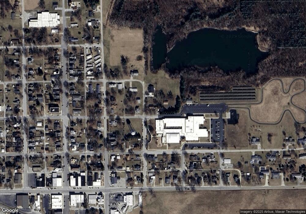 301 E Harrison St, Mentone, IN 46539 - photo 1