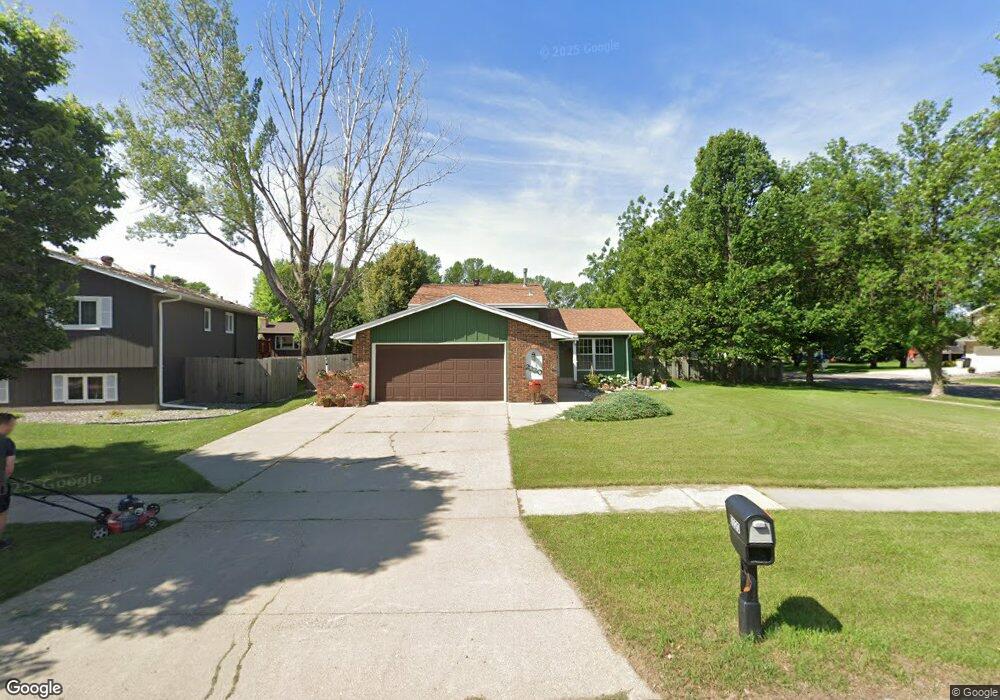 2220 15th Ave S, Fargo, ND 58103 - photo 1