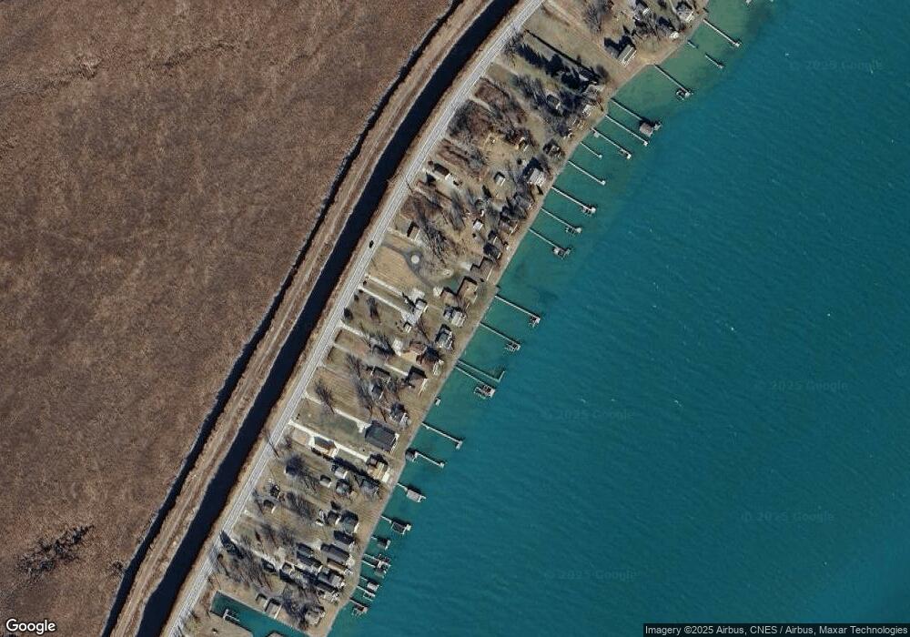 4454 S Channel Dr, Algonac, MI 48001 - photo 1