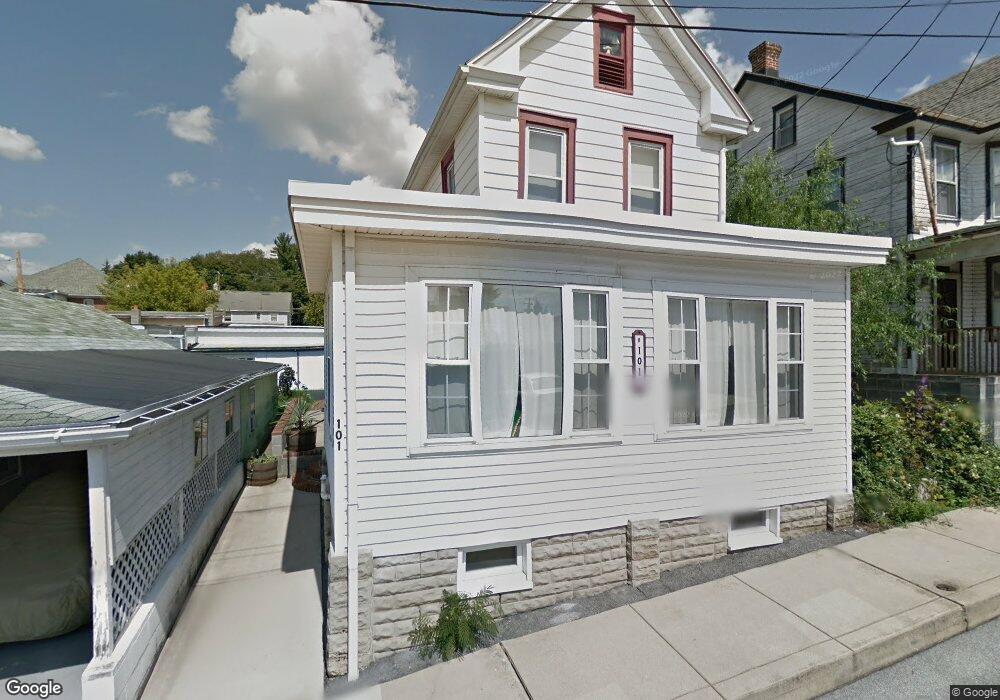 101 Middle St, Waynesboro, PA 17268 - photo 1