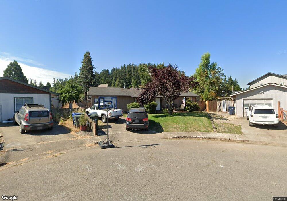 229 W F St, Creswell, OR 97426 - photo 1