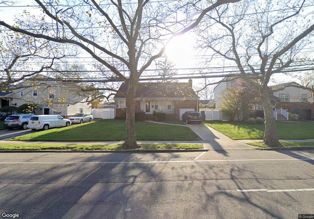 30 Rosedale Rd, Valley Stream, NY 11581 - photo 1