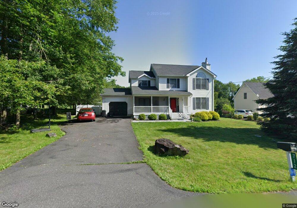 712 Horizon Dr, Stroudsburg, PA 18360 - photo 1