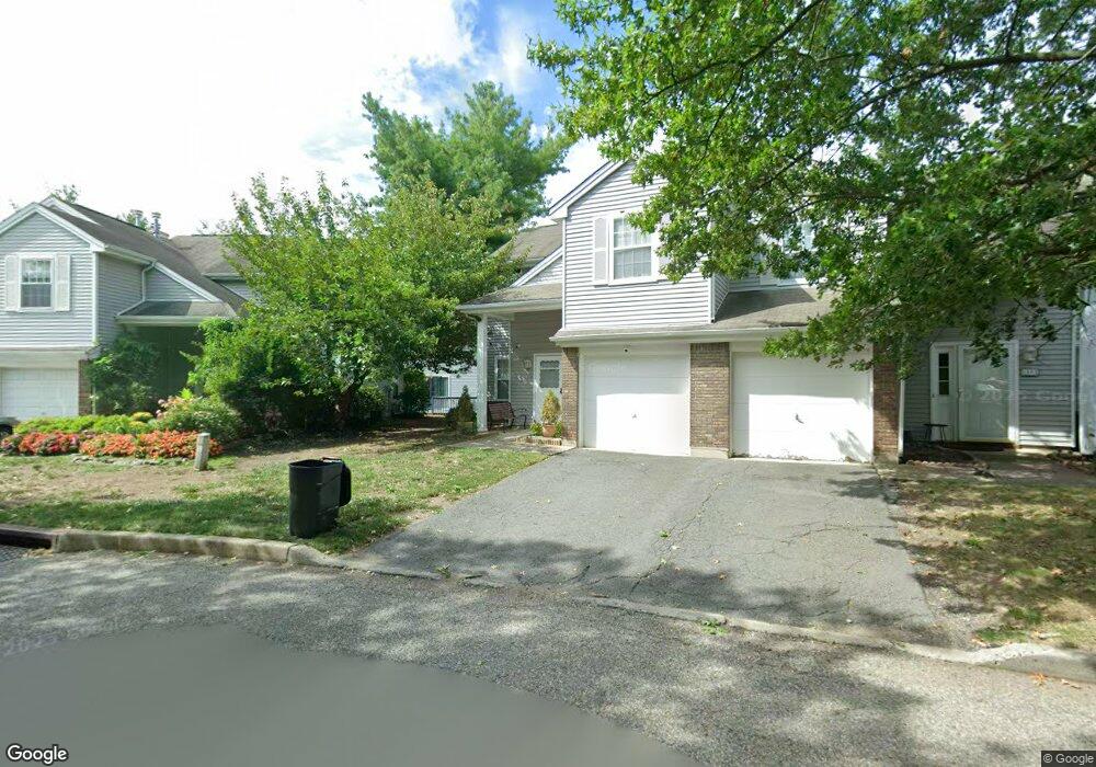 98 Lawrence Ln unit 24A, New Brunswick, NJ 08901 - photo 1