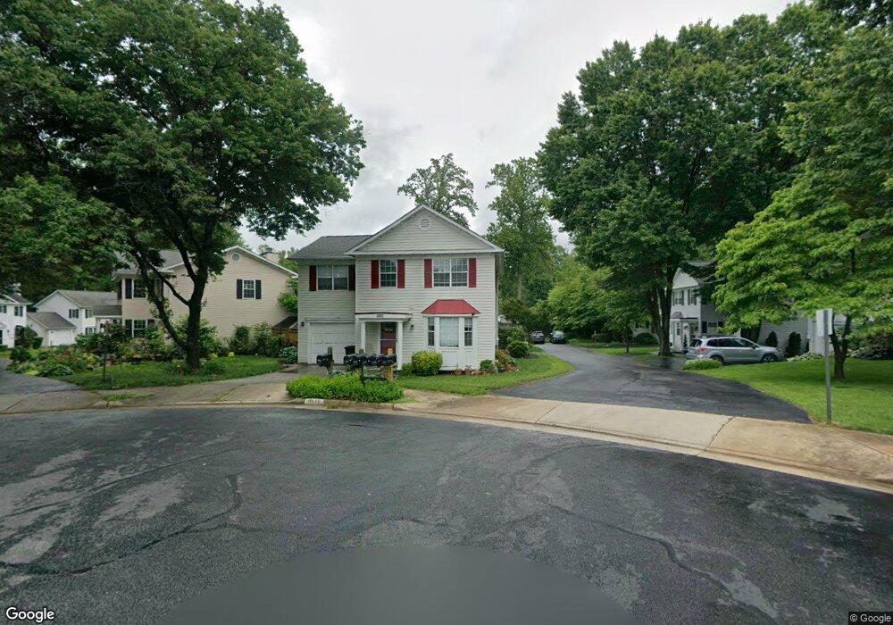 10115 Schoolhouse Woods Ct, Burke, VA 22015 - photo 1