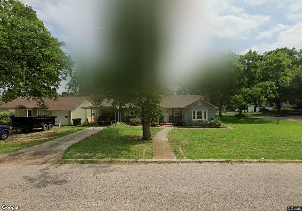 930 W Acheson St, Denison, TX 75020 - photo 1