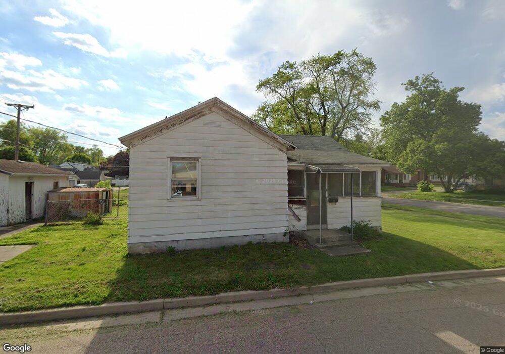 405 5th St, Lincoln, IL 62656 - photo 1