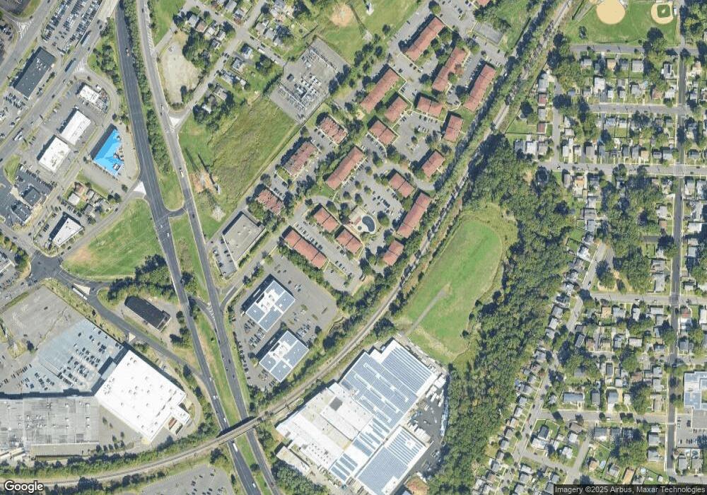 4 Powderhorn Ct, Woodbridge, NJ 07095 - photo 1