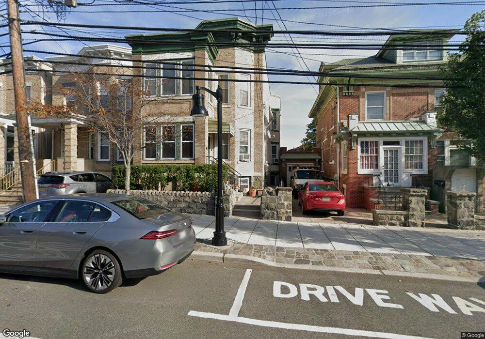 208 Palisade Ave, Union City, NJ 07087 - photo 1