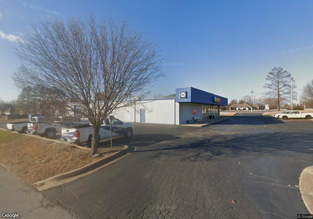 1700 S Elm Place, Broken Arrow, OK 74012 - photo 1