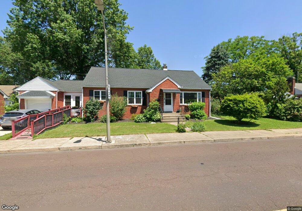 1015 W Mill St, Quakertown, PA 18951 - photo 1