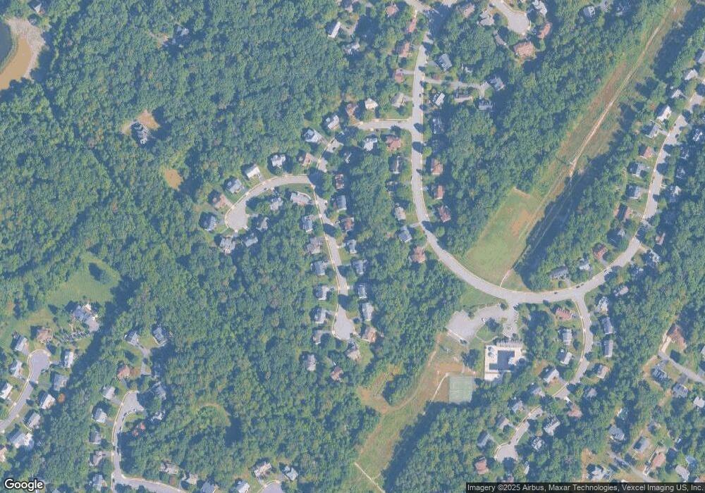 8617 Cross Oaks Ln, Fairfax Station, VA 22039 - photo 1