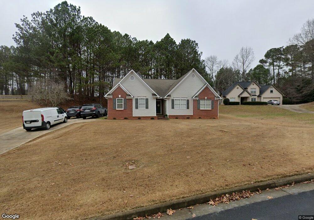 850 Oaklen View Dr, Sugar Hill, GA 30518 - photo 1