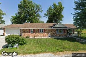 111 S Ash St, Raymond, IL 62560
