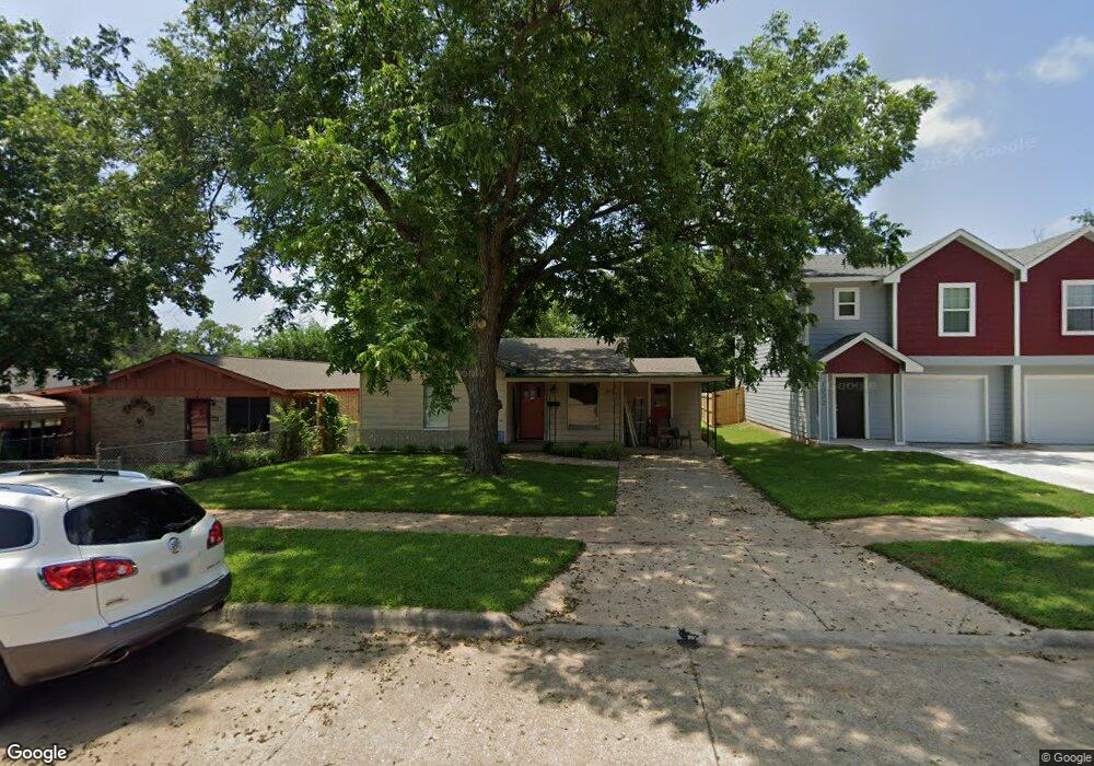1020 W Shepherd St, Denison, TX 75020 - photo 1