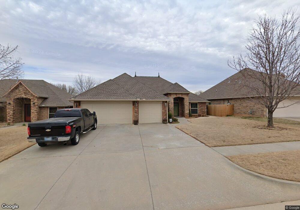 2405 SE 12th St, Moore, OK 73160 - photo 1