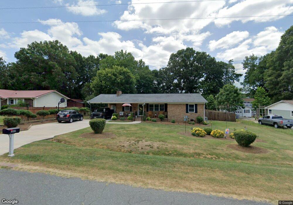 201 Greenvale Rd, Asheboro, NC 27203 - photo 1