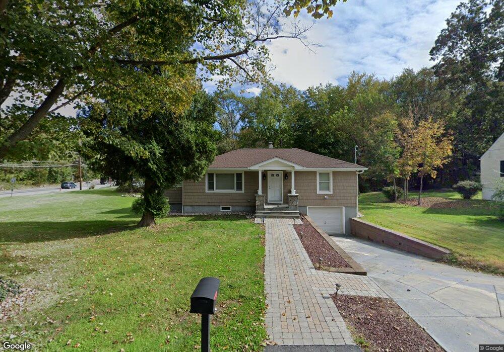 3 Forest Ave, Cortlandt Manor, NY 10567 - photo 1