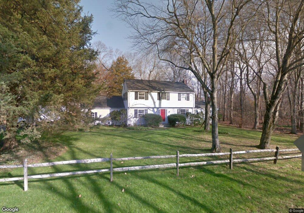 104 Conrad Rd, New Canaan, CT 06840 - photo 1