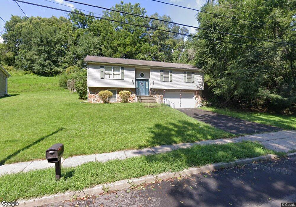 235 Lock St, Phillipsburg, NJ 08865 - photo 1